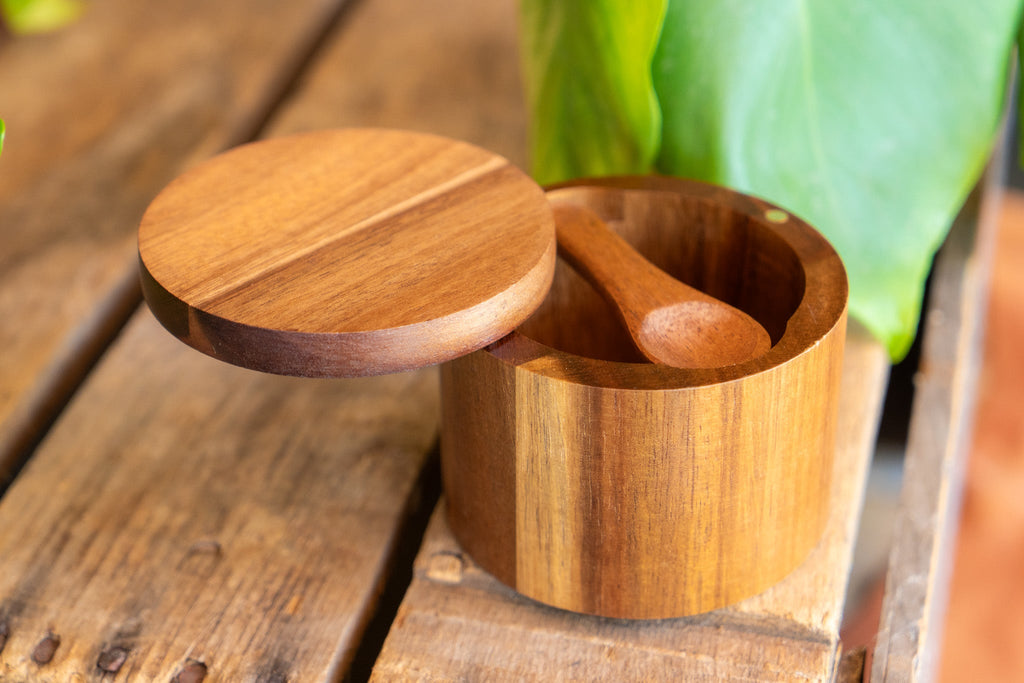 Classic Bamboo Spice Container with a Spoon and Magnetic Closure